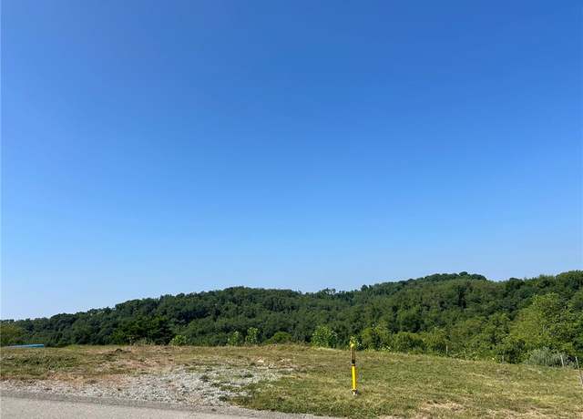 Property at 4005 Shenandoah Dr, Jefferson Hills, PA 15025