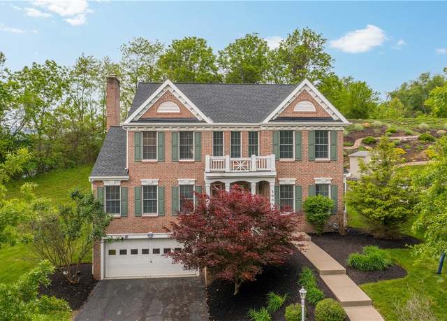 Property at 3001 Willowbrook Dr, South Fayette, PA 15017, 4 beds, 3 baths