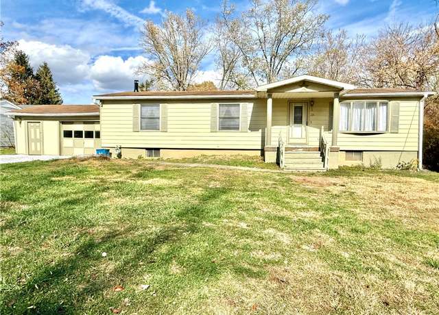 Property at 226 Cottage Ave, Masontown, PA 15461, 3 beds, 2.5 baths