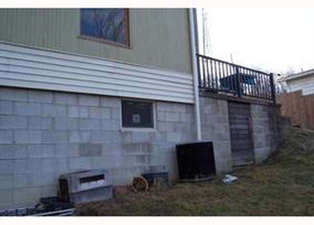 Property at 1939 Harrison Ave, Penn Twp - Wml, PA 15644, 3 beds, 1.5 baths