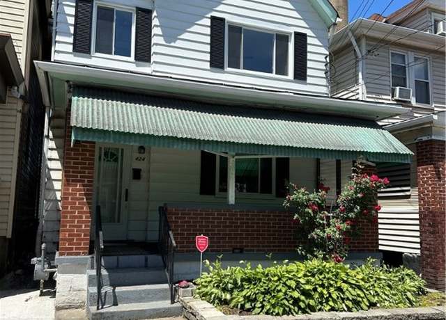 Property at 424 Ohio Ave, Glassport, PA 15045, 4 beds, 3.5 baths