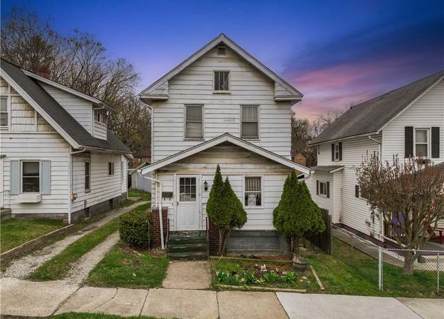 Property at 30 E Hallam Ave, City Of Washington, PA 15301, 2 beds, 1 bath