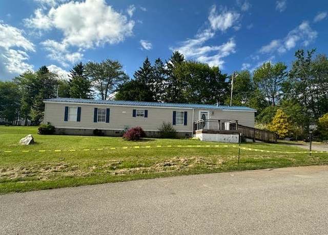 Property at 221 Nazarene Ln, Franklin Twp - But, PA 16001, 2 beds, 1.5 baths