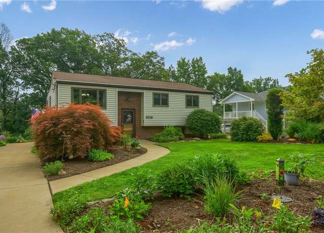 Property at 1019 Norton Dr, Mars Boro, PA 16046, 4 beds, 2.5 baths