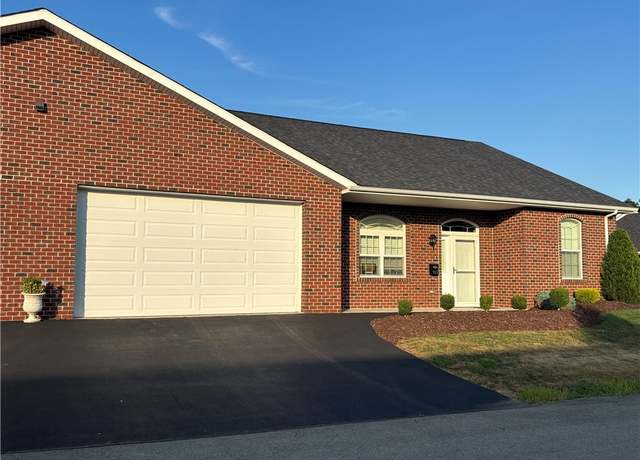 Property at 901 Valentina Ln, Lower Burrell, PA 15068, 2 beds, 2 baths