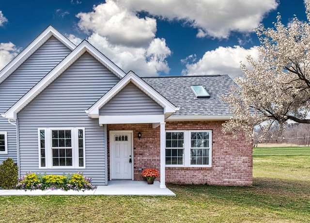 Property at 115 White Fox Ct #33, North Sewickley Twp, PA 16117, 2 beds, 2 baths
