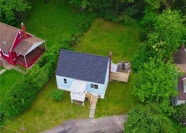 Property at 721 Grant Avenue Ext, West Mifflin, PA 15122, 4 beds, 1 bath