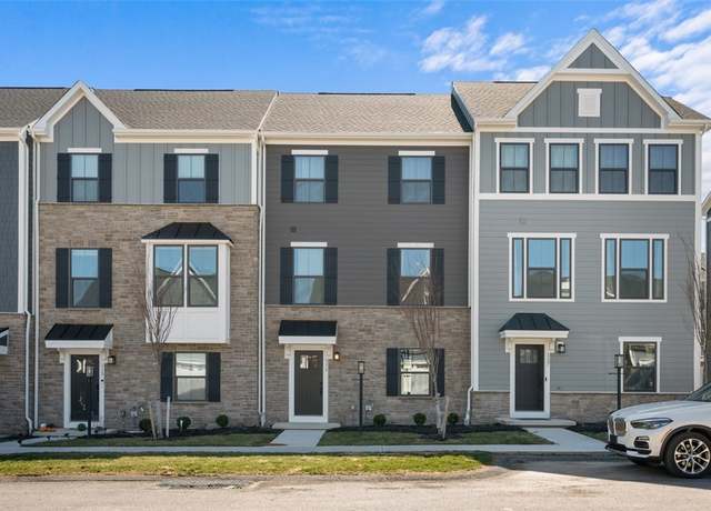 Property at 115 Mossy Oak, Moon/crescent Twp, PA 15108, 3 beds, 2.5 baths