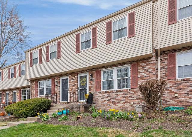 Property at 315 Laporte Ct, Cranberry Twp, PA 16066, 3 beds, 1.5 baths