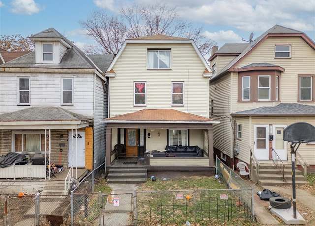 Property at 1233 Kenneth Ave, Arnold, PA 15068, 5 beds, 1 bath