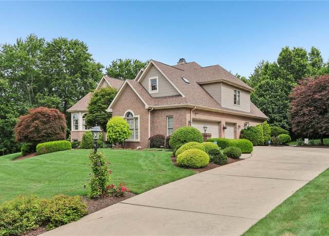 Property at 4094 Manor Oaks Ct, Murrysville, PA 15632, 4 beds, 4.5 baths