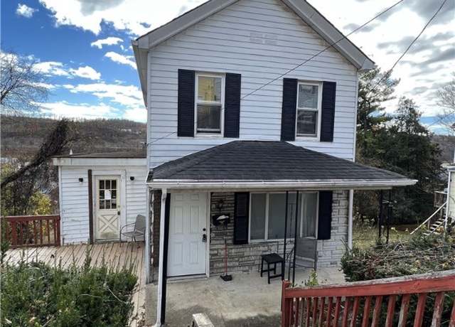 Property at 120 Vine St, Canonsburg, PA 15317, 2 beds, 1 bath