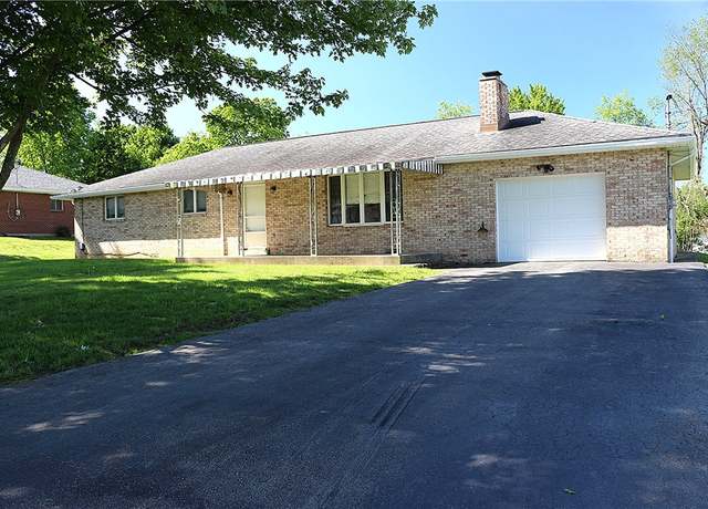 Property at 2224 Park Ave, Manor Twp, PA 16226, 4 beds, 1.5 baths