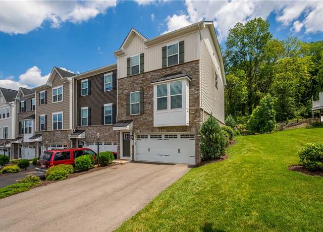Property at 152 Cole Dr, Robinson Twp - Nwa, PA 15136, 3 beds, 2.5 baths