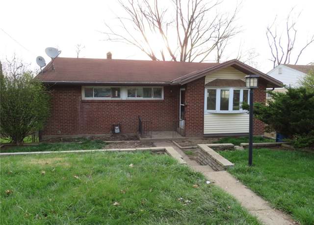 Property at 146 Windsor Dr, Penn Hills, PA 15235, 3 beds, 1 bath