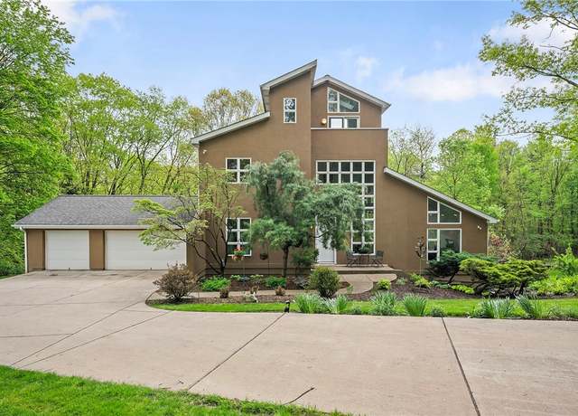 Property at 100 Trillick Way, Economy, PA 15005, 3 beds, 3.5 baths