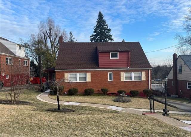 Property at 5 Barton Dr, Churchill Boro, PA 15221, 3 beds, 1.5 baths