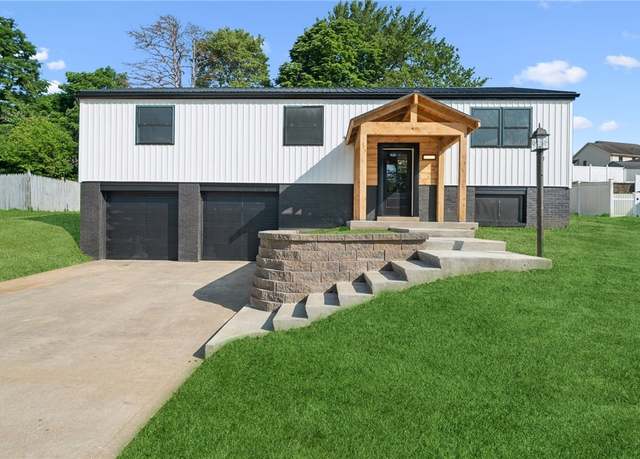 Property at 118 Buena Vista Dr, Delmont, PA 15626, 3 beds, 3 baths