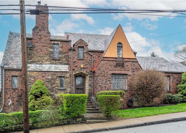 Property at 224 Giffin Ave, Mt Oliver, PA 15210, 4 beds, 2 baths