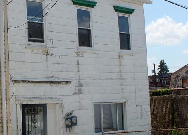 Property at 132 John St, Mt Oliver, PA 15210, 3 beds, 1 bath