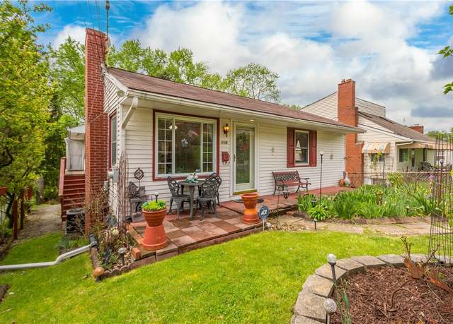 Property at 806 Kerry Hill Dr, Castle Shannon, PA 15234, 3 beds, 2 baths