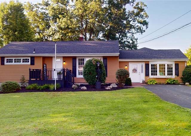 Property at 205 Oakland Ave, Twp Of But Sw, PA 16001, 3 beds, 3.5 baths