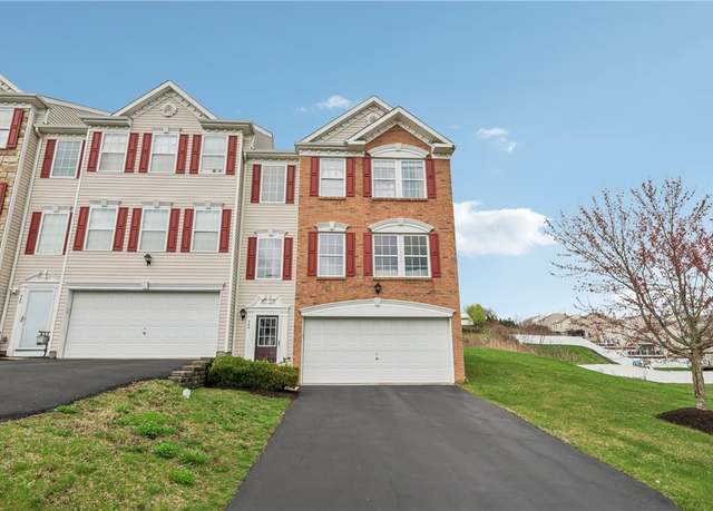 Property at 740 Freedom Dr, Collier Twp, PA 15106, 3 beds, 2.5 baths