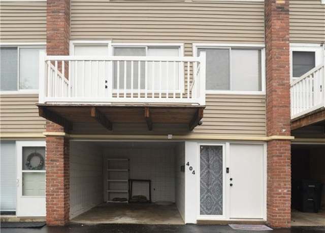 Property at 404 Highland Pines Ct, Ross Twp, PA 15237, 2 beds, 1.5 baths
