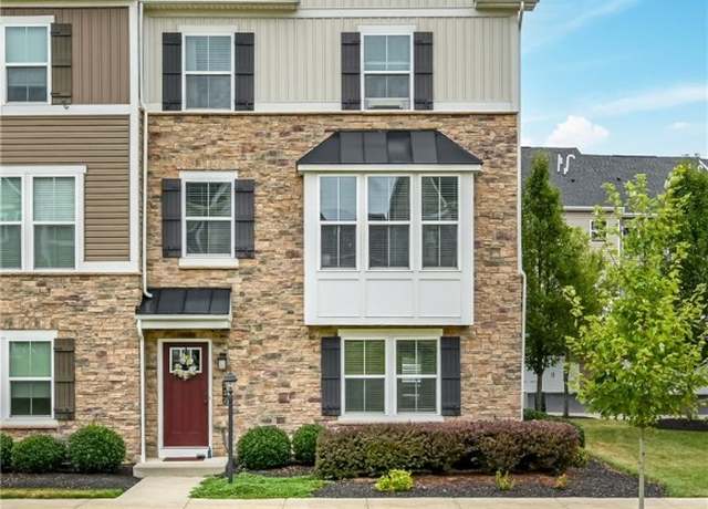 Property at 733 Truth Ln, Cranberry Twp, PA 16066, 3 beds, 2.5 baths