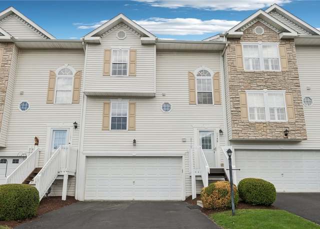 Property at 1149 Arrowhead Dr, South Strabane, PA 15301, 3 beds, 2.5 baths