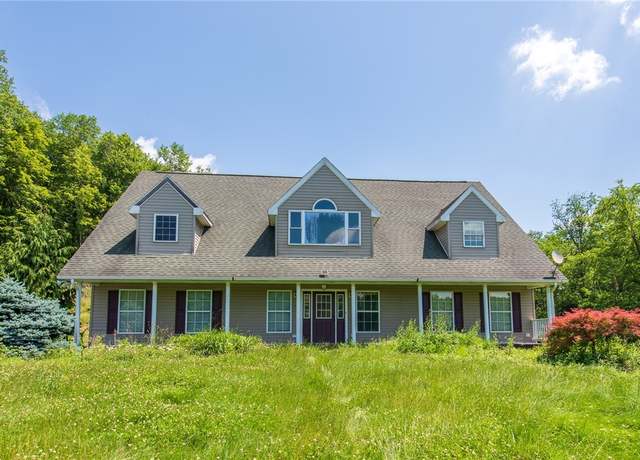 Property at 262 Walker Rd, Washington Twp - Wml, PA 15613, 3 beds, 3 baths