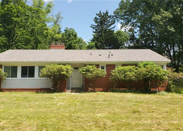 Property at 106 Maruth Dr, Ross Twp, PA 15237, 3 beds, 2 baths