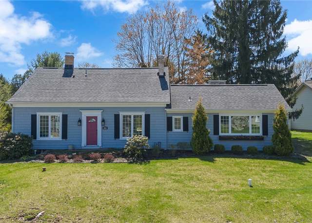 Property at 3945 Tuscarawas Rd, Brighton Twp, PA 15009, 3 beds, 2.5 baths