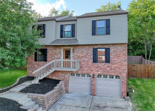 Property at 529 Cresthaven Dr, Plum Boro, PA 15239, 4 beds, 2.5 baths