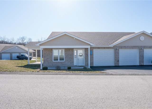Property at 726 Crimson St, Derry Twp, PA 15650, 2 beds, 1.5 baths