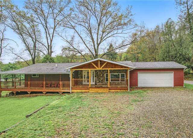 Property at 965 Rutledge Rd, Pymatuning Twp, PA 16154, 3 beds, 2 baths