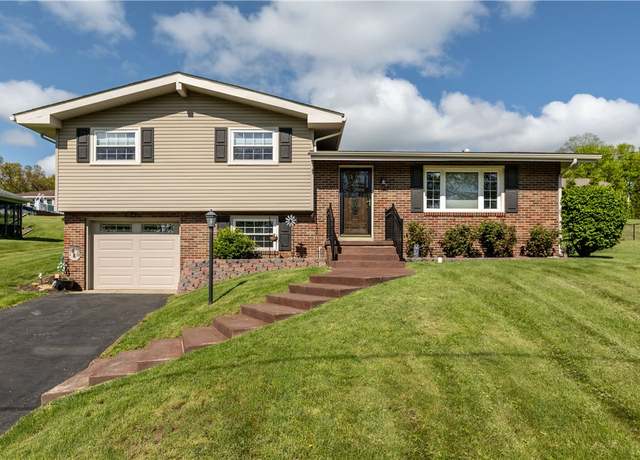 Property at 1403 Book Ave, Patterson Twp, PA 15010, 3 beds, 2.5 baths