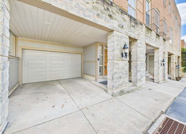 Property at 138 N Woodland Rd, Shadyside, PA 15232, 3 beds, 2.5 baths