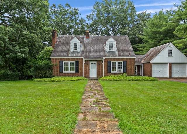 Property at 200 Crestmont Rd, Mccandless, PA 15237, 4 beds, 2.5 baths