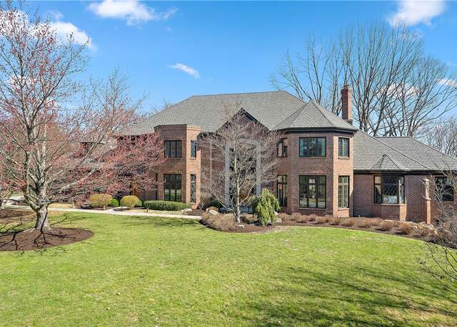 Property at 7 Meadowood Dr, Fox Chapel, PA 15215, 5 beds, 7.5 baths