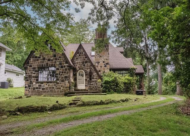 Property at 1210 Anderson Rd, Shaler, PA 15209, 3 beds, 2 baths