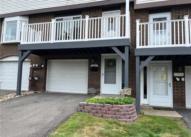 Property at 905 Camelot Dr, Mccandless, PA 15237, 2 beds, 1.5 baths