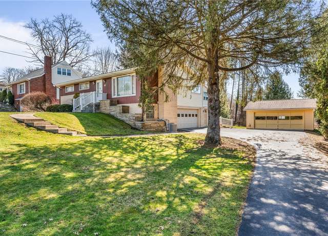 Property at 1 Evergreen Dr, Hempfield Twp - Mer, PA 16125, 3 beds, 2 baths