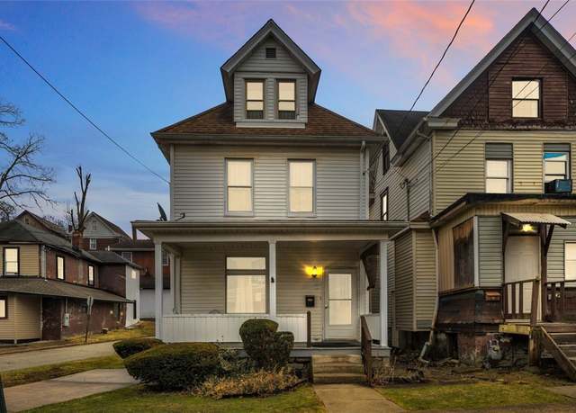 Property at 422 N 3rd St, Jeannette, PA 15644, 2 beds, 1.5 baths