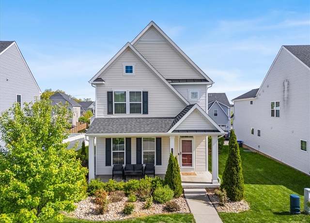 Property at 909 Twilight St, Cranberry Twp, PA 16066, 4 beds, 3.5 baths