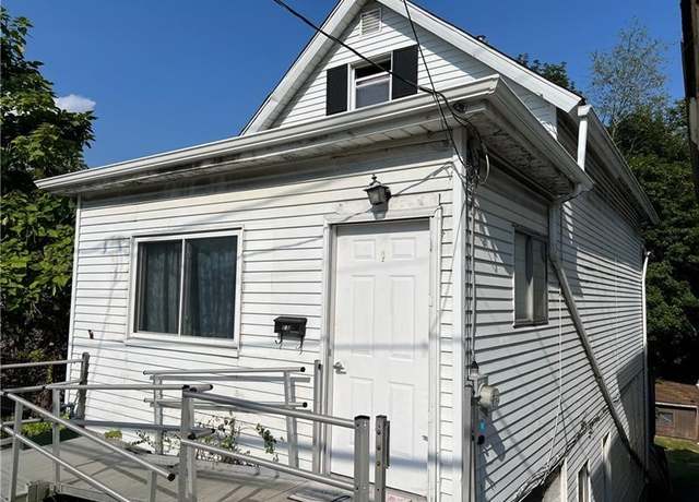 Property at 506 Lowry Ave, Jeannette, PA 15644, 3 beds, 1.5 baths