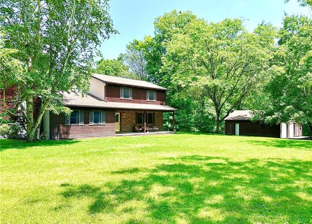 Property at 752 Covered Bridge Rd, Wilmington Twp, PA 16156, 3 beds, 1.5 baths