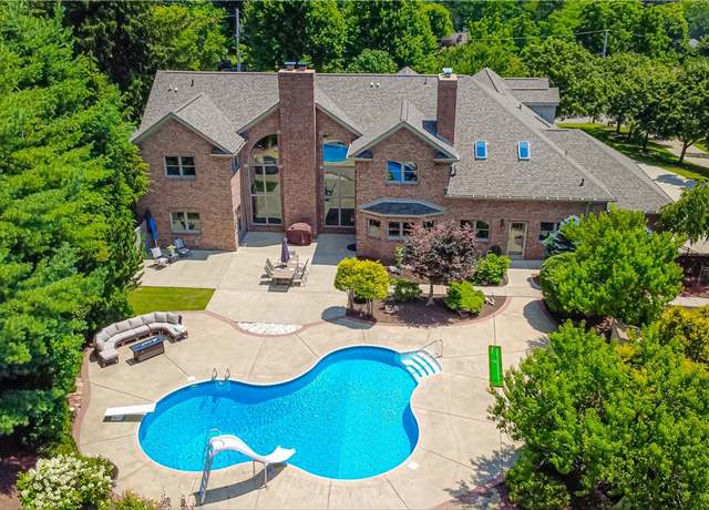 Property at 4407 Wildwood Sample Rd, Hampton, PA 15101, 6 beds, 5 baths