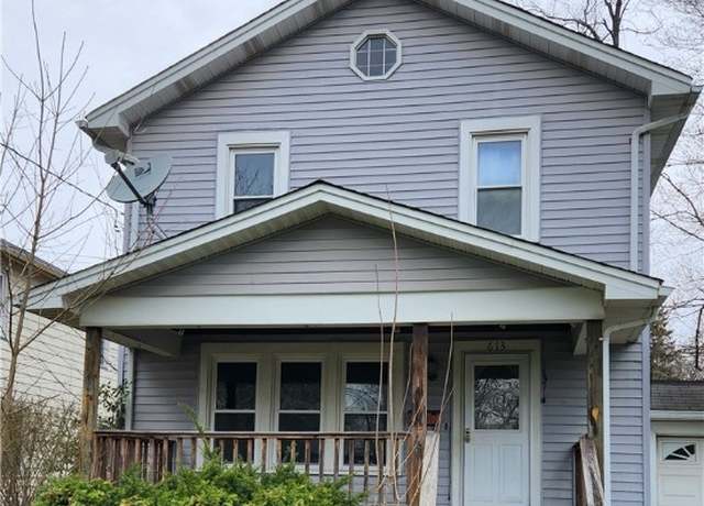 Property at 613 Terrace Ave, Grove City Boro, PA 16127, 3 beds, 1 bath