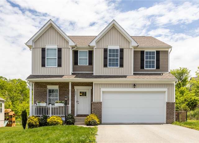 Property at 204 Ridgecrest Ct, Trafford, PA 15085, 4 beds, 3.5 baths